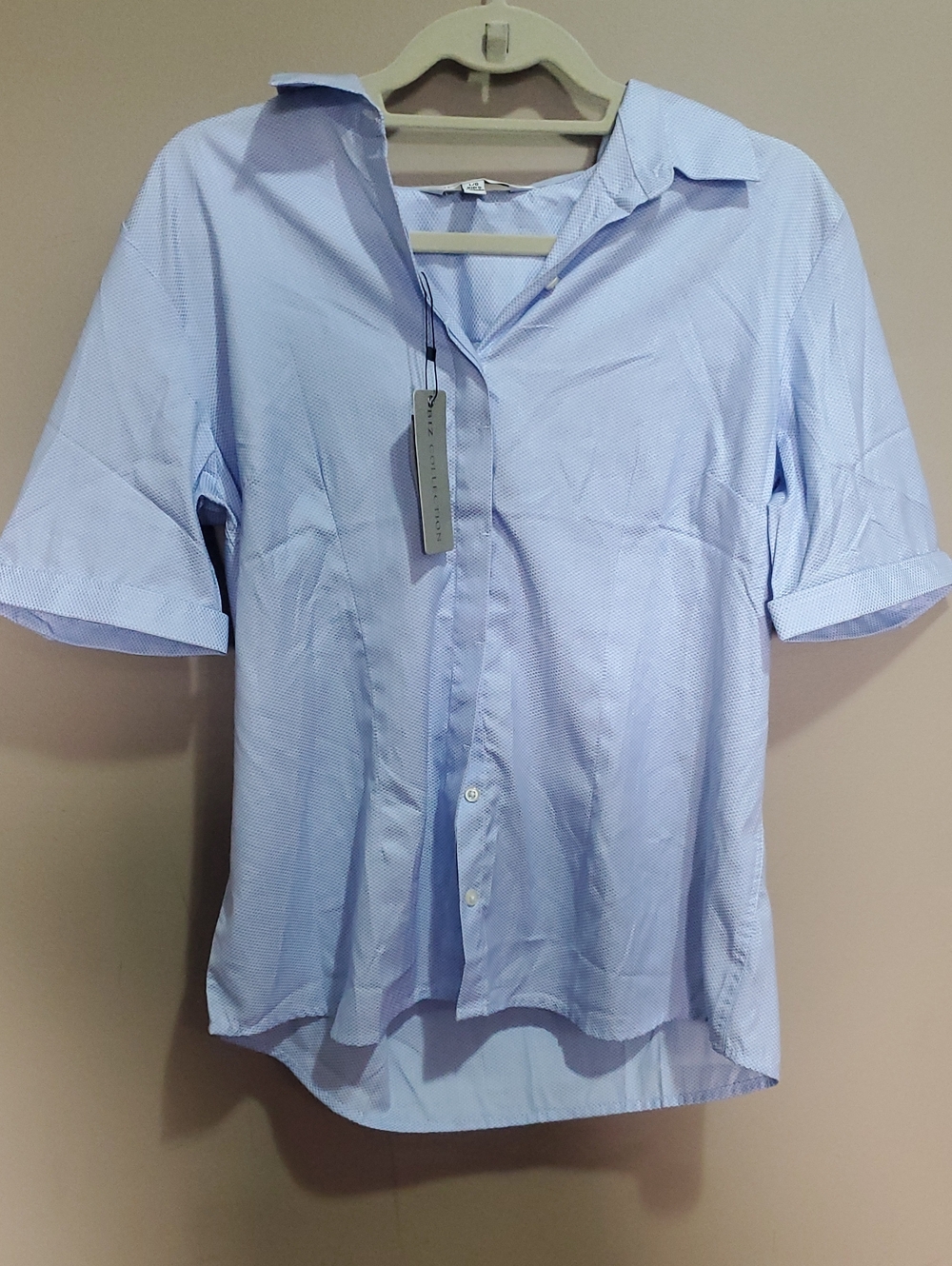 Biz Collection Light Blue Button-Up Short Sleeve Shirt Size Large
